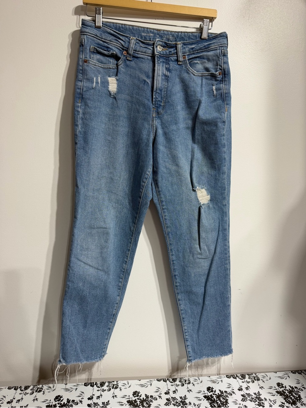 Old Navy High-Rise O.G. Straight Distressed Raw Hem Jeans Size 10